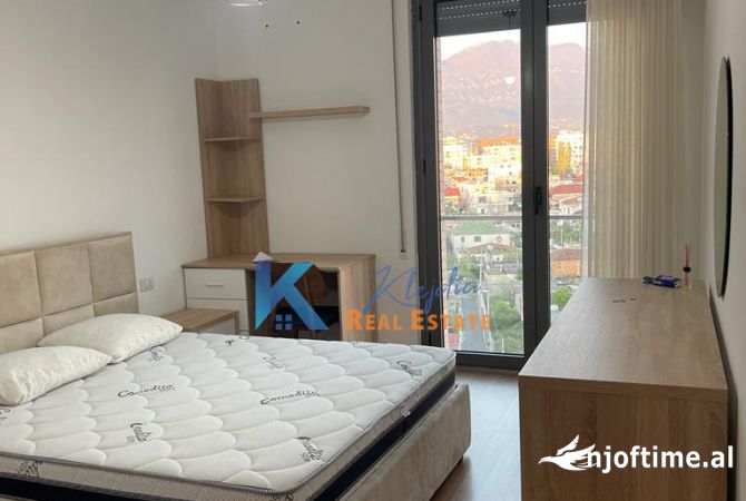 Shtepi me qera Apartament ne Tirane, 2+1, Mobilimi E mobiluar, Pagesa 600  Euro.