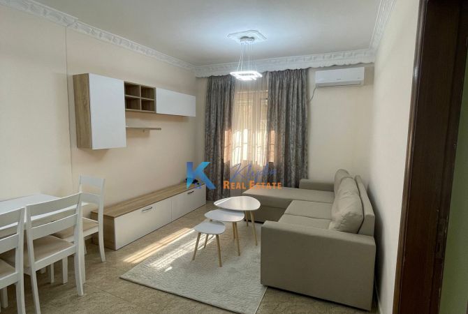 Shtepi me qera Apartament ne Tirane, 1+1, Mobilimi E mobiluar, Pagesa 500  Euro.