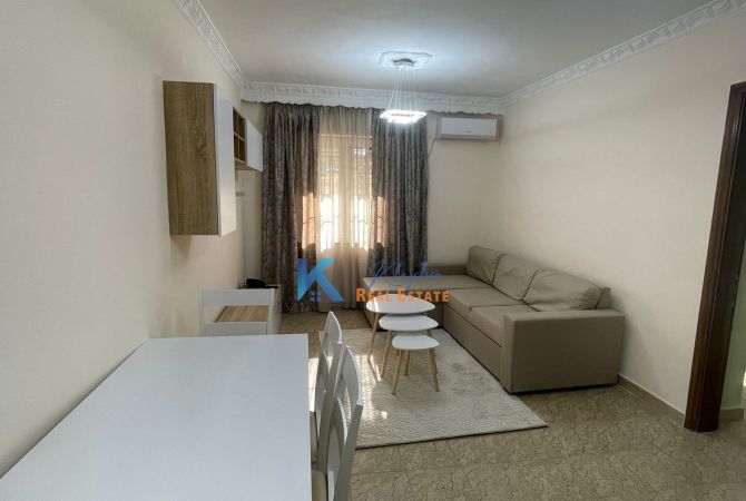 Shtepi me qera Apartament ne Tirane, 1+1, Mobilimi E mobiluar, Pagesa 500  Euro.