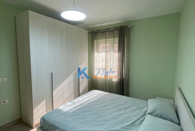 Shtepi me qera Apartament ne Tirane, 1+1, Mobilimi E mobiluar, Pagesa 500  Euro.