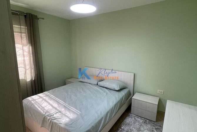 Shtepi me qera Apartament ne Tirane, 1+1, Mobilimi E mobiluar, Pagesa 500  Euro.