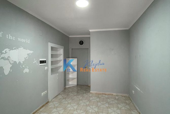 Dyqan per qira ne Myslym Shyr, pas Gjykates se Larte