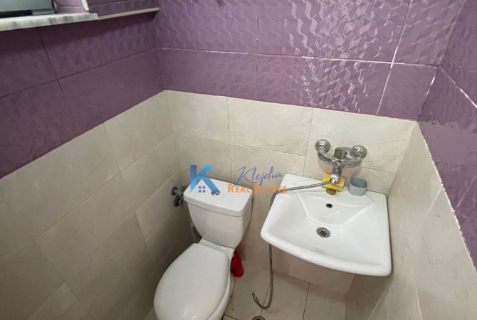 Dyqan per qira ne Myslym Shyr, pas Gjykates se Larte