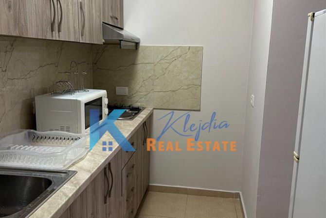 Shtepi me qera Apartament ne Tirane, 2+1, Mobilimi E mobiluar, Pagesa 600  Euro.