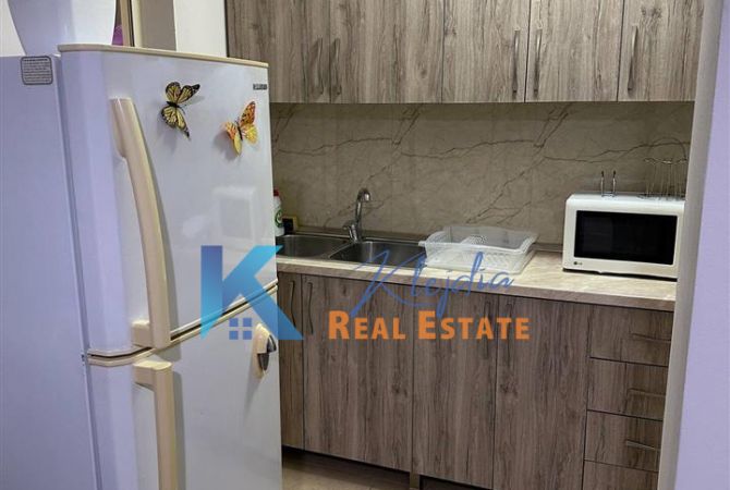 Shtepi me qera Apartament ne Tirane, 2+1, Mobilimi E mobiluar, Pagesa 600  Euro.