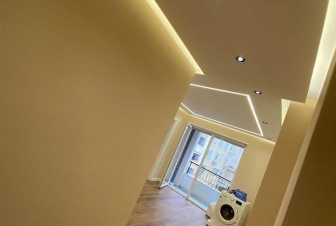 Zyre per qira ne Qender te Donika Center