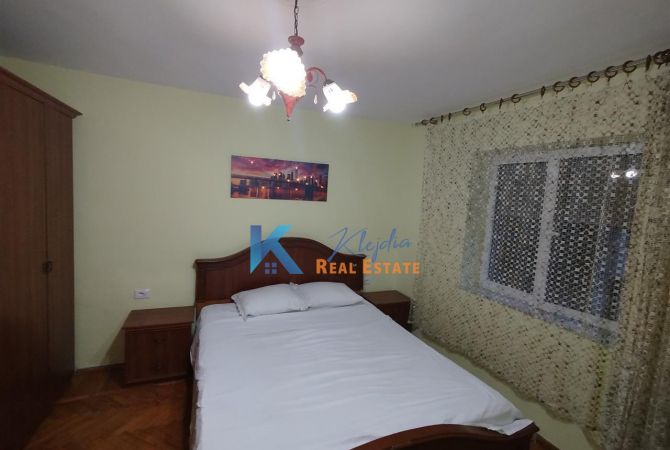 Shtepi me qera Apartament ne Tirane, 1+1, Mobilimi E mobiluar, Pagesa 55,000  Leke.