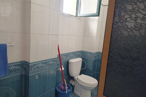 Shtepi me qera Apartament ne Tirane, 2+1, Mobilimi E mobiluar, Pagesa 750  Euro.