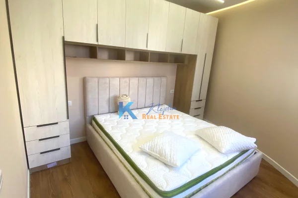 Shtepi me qera Apartament ne Tirane, 1+1, Mobilimi E mobiluar, Pagesa 70,000  Leke.