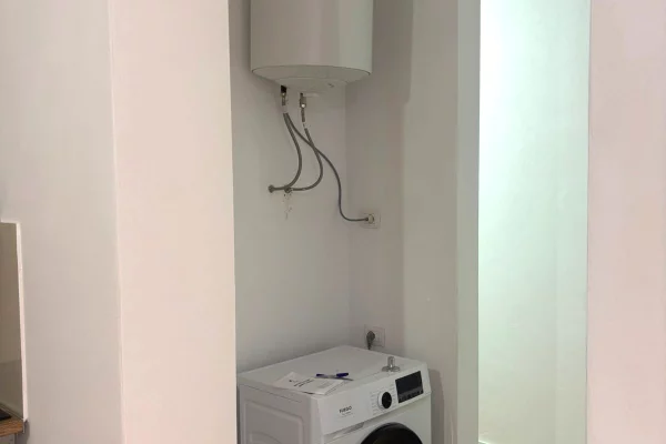 Shtepi me qera Apartament ne Tirane, 1+1, Mobilimi E mobiluar, Pagesa 400  Euro.