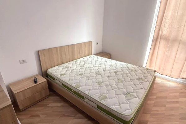 Shtepi me qera Apartament ne Tirane, 1+1, Mobilimi E mobiluar, Pagesa 400  Euro.