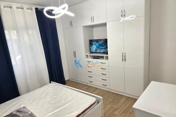 Shtepi me qera Apartament ne Tirane, 1+1, Mobilimi E mobiluar, Pagesa 500  Euro.