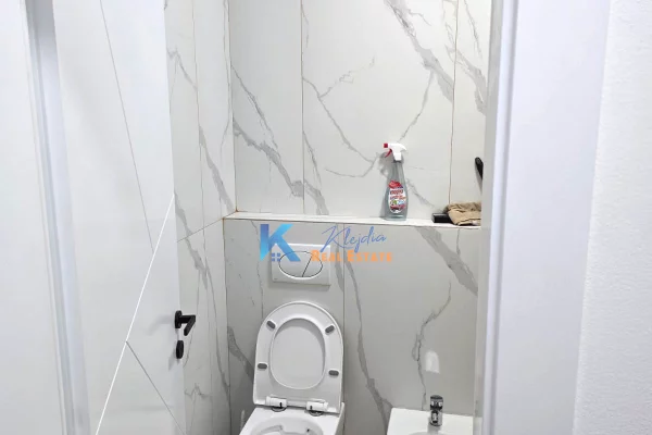 Shtepi me qera Apartament ne Tirane, 1+1, Mobilimi E mobiluar, Pagesa 500  Euro.