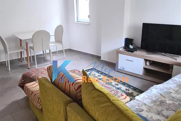 Shtepi me qera Apartament ne Tirane, 1+1, Mobilimi E mobiluar, Pagesa 55,000  Leke.