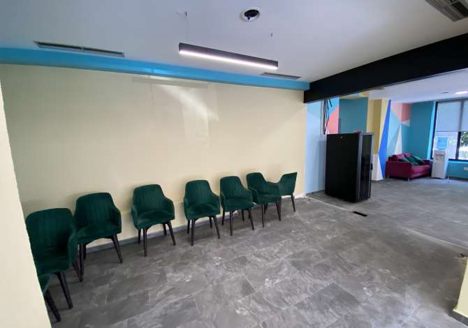 Ambient biznesi me qera 2+1 ne Tirane - 1,500 Euro