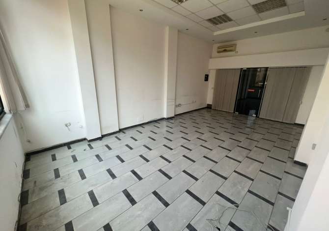 Ambient biznesi me qera 1+1 ne Tirane - 35,000 Leke