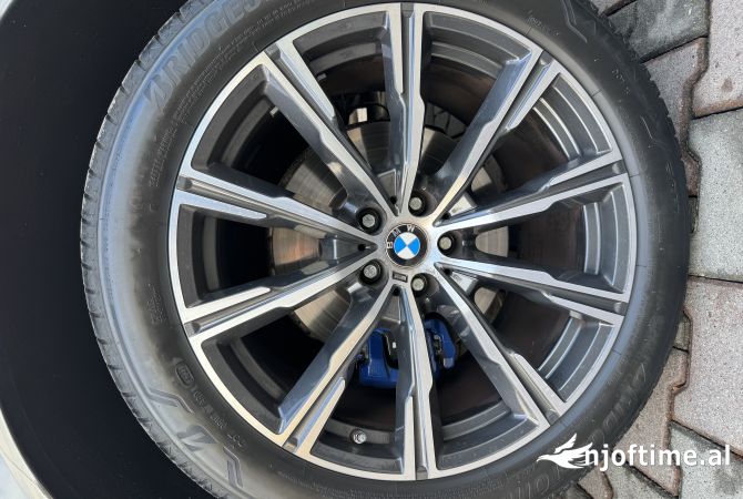 Auto in Vendita a Tirana, BMW, 2022 Diesel,Kambio Automatik Pagamento 65,500  Euro.