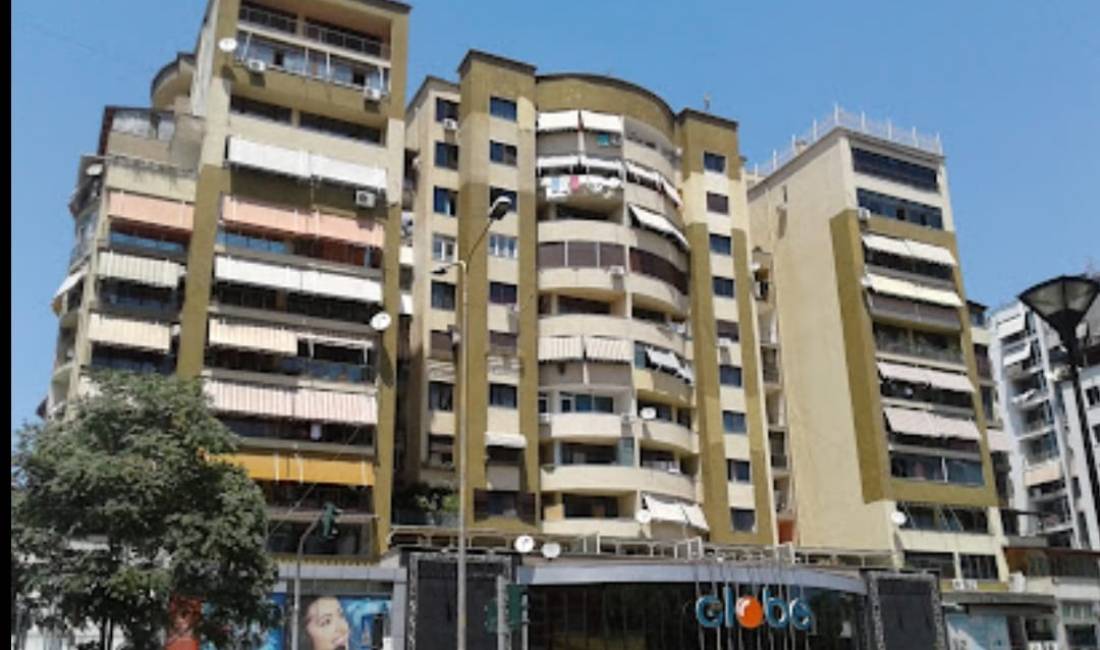 Shitet garazh/magazine