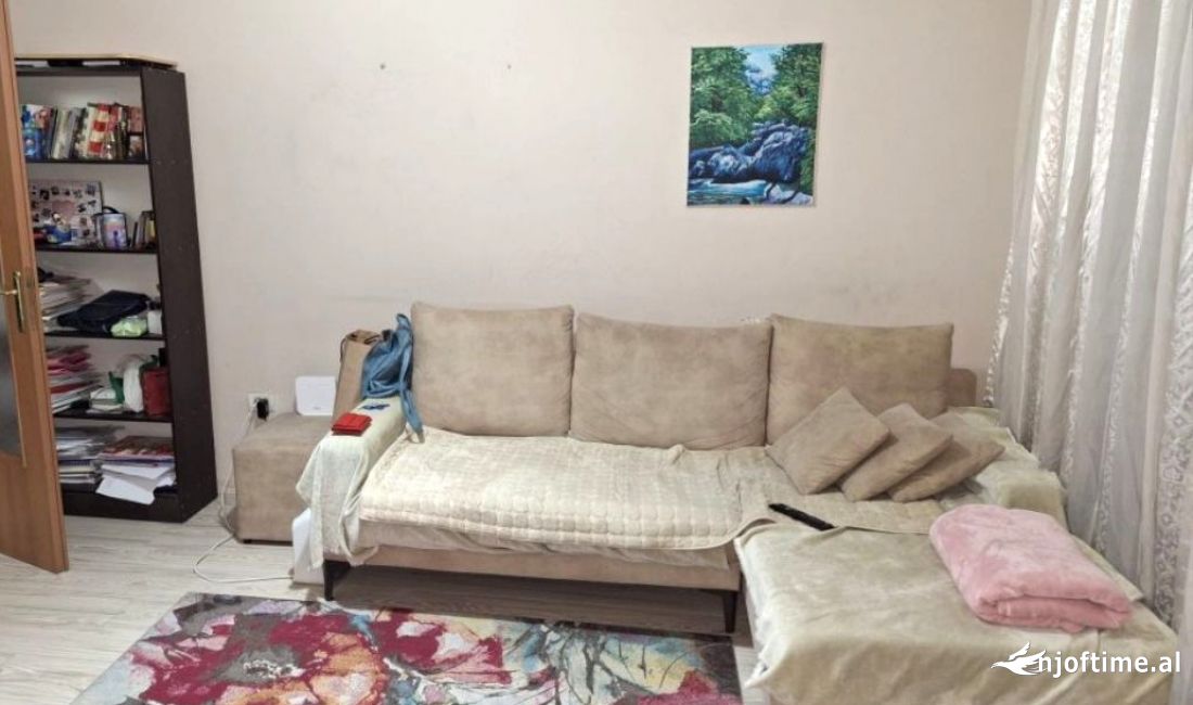 Shtepi ne shitje Apartament ne Tirane, 1+1, Mobilimi E mobiluar, Pagesa 118,200  Euro.