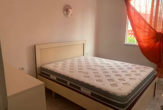 📍Jepet me qera apartament 1+1 📍UET, prane RTV Klan 