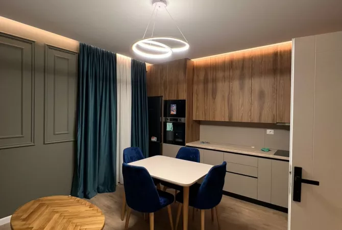 🚨Jepet me qera apartament 3+1+ bllk  📍Astir, vila L 