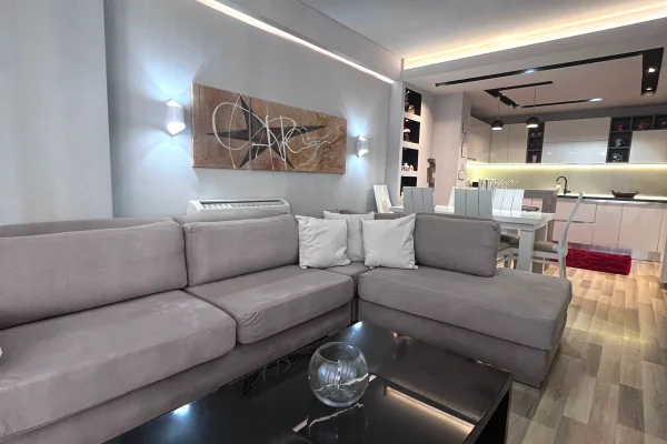 ✨Jepet me qira apartament 2+1+2+ballkon 📍Qender,Rruga Mine Peza