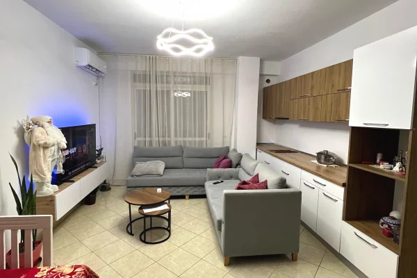 Okazion Shitet 2+1 Astir 