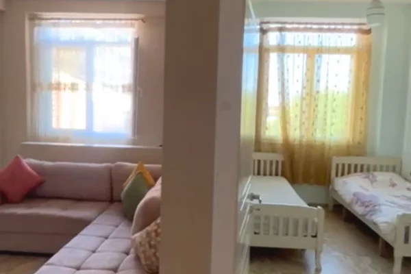 Jepet me qera 1+1 Stacioni I Trenit 