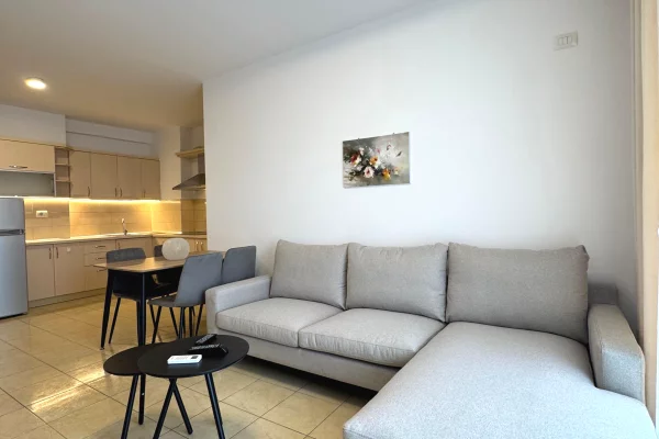 Jepet me qera 1+1 Kisha Don Bosko 500€