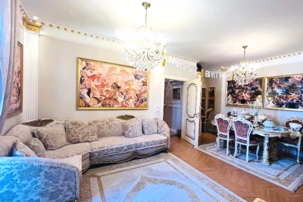 Shtepi me qera 1+1 ne Tirane - 699 Euro