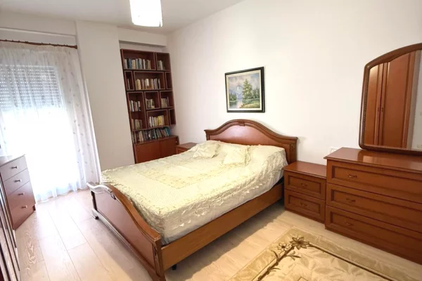 Jepet me qera apartament 2+1+2+🅿️  Globe , Ali Demi  