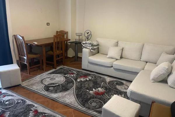Shtepi me qera 1+1 ne Tirane - 400 Euro
