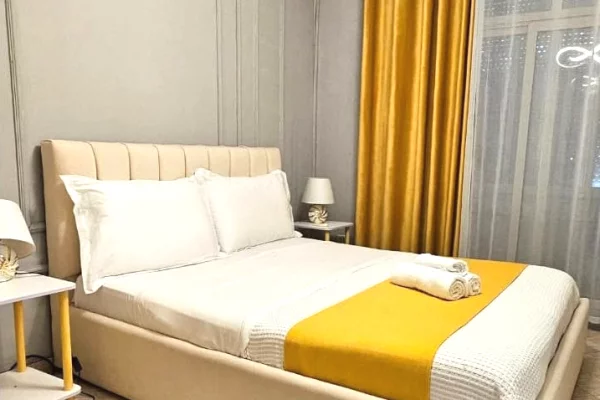🚨Jepet me qera apartament 1+1 📍Rr.Kavajes , Kisha Katolike