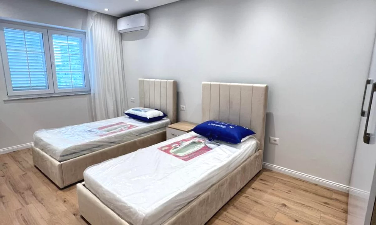 Shtepi me qera Apartament ne Tirane, 2+1, Mobilimi E mobiluar, Pagesa 849  Euro.