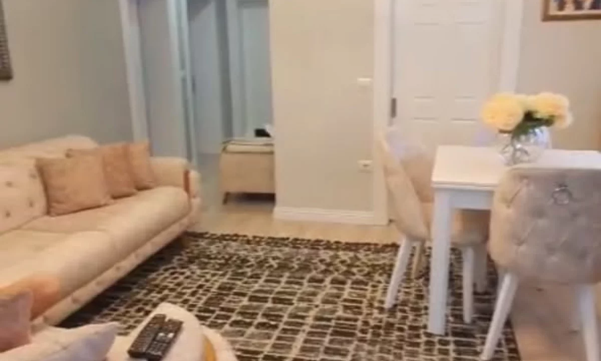 Shtepi me qera Apartament ne Tirane, 2+1, Mobilimi E mobiluar, Pagesa 600  Euro.