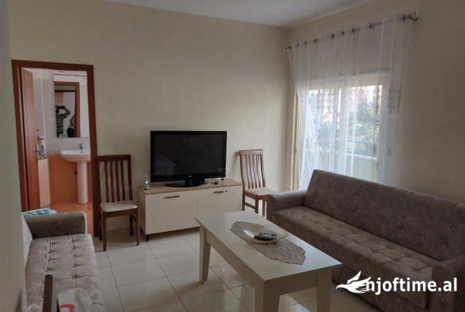 Okazion!!Shitet AP1+1 Shkembi Kavajes