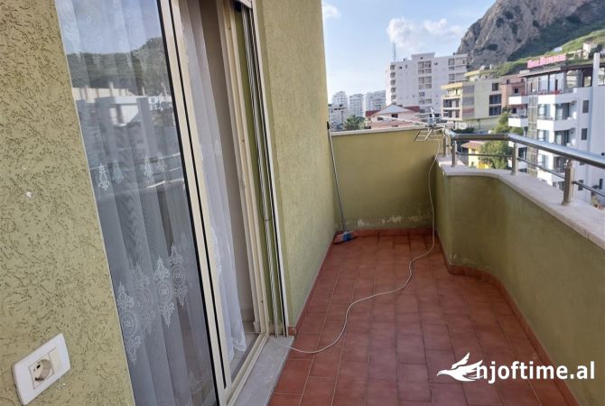 Shtepi ne shitje Apartament ne Durres, 1+1, Mobilimi E mobiluar, Pagesa 69,000  Euro.