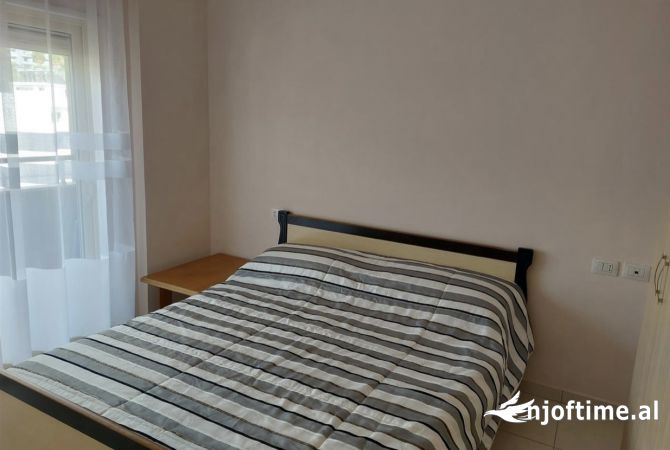 Shtepi ne shitje Apartament ne Durres, 1+1, Mobilimi E mobiluar, Pagesa 69,000  Euro.