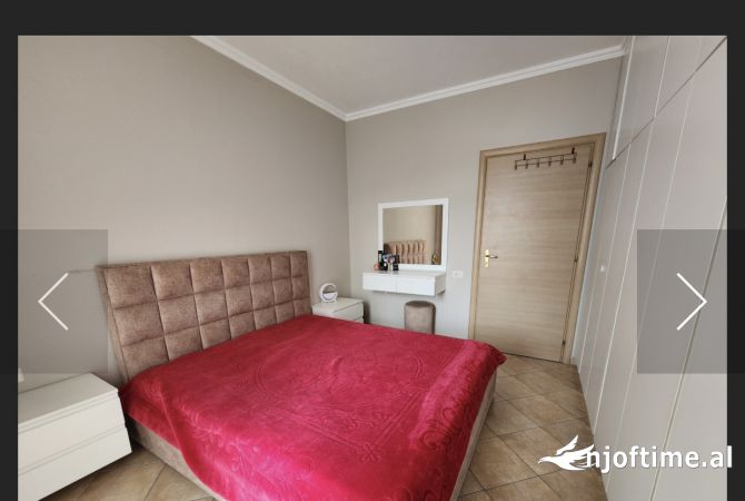 Shtepi ne shitje Apartament ne Tirane, 1+1, Mobilimi E mobiluar, Pagesa 93,000  Euro.