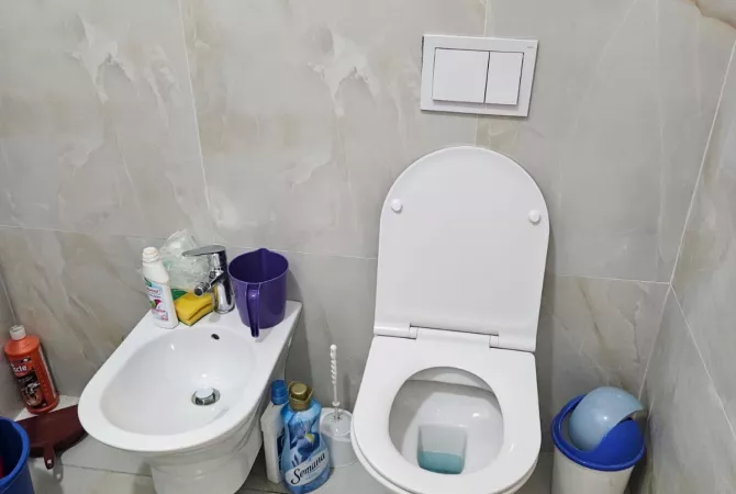 Shtepi me qera Apartament ne Tirane, 1+1, Mobilimi E mobiluar, Pagesa 500  Euro.