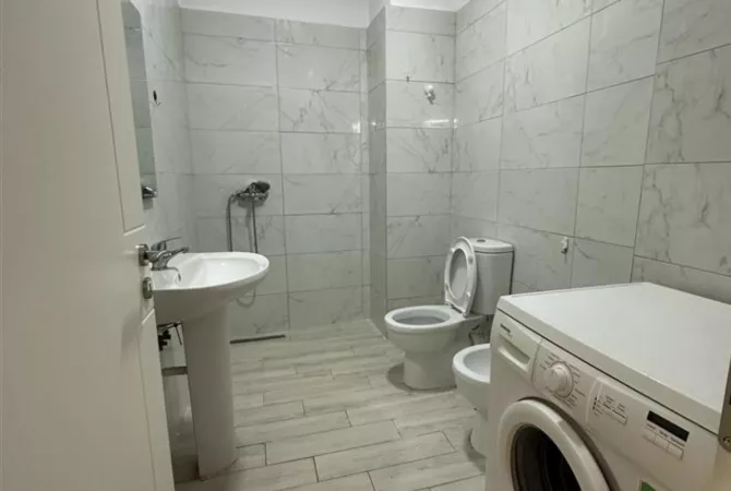 Shtepi me qera Apartament ne Tirane, 1+1, Mobilimi E mobiluar, Pagesa 420  Euro.