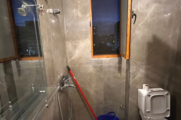 Shtepi me qera Apartament ne Tirane, 1+1, Mobilimi E mobiluar, Pagesa 400  Euro.