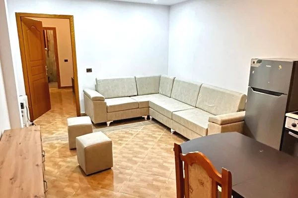 Apartament 1+1 me Qera.Asti