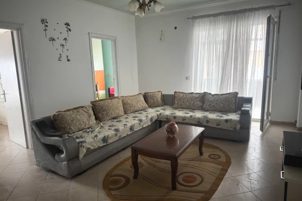 Shtepi me qera Apartament ne Tirane, 2+1, Mobilimi E mobiluar, Pagesa 400  Euro.