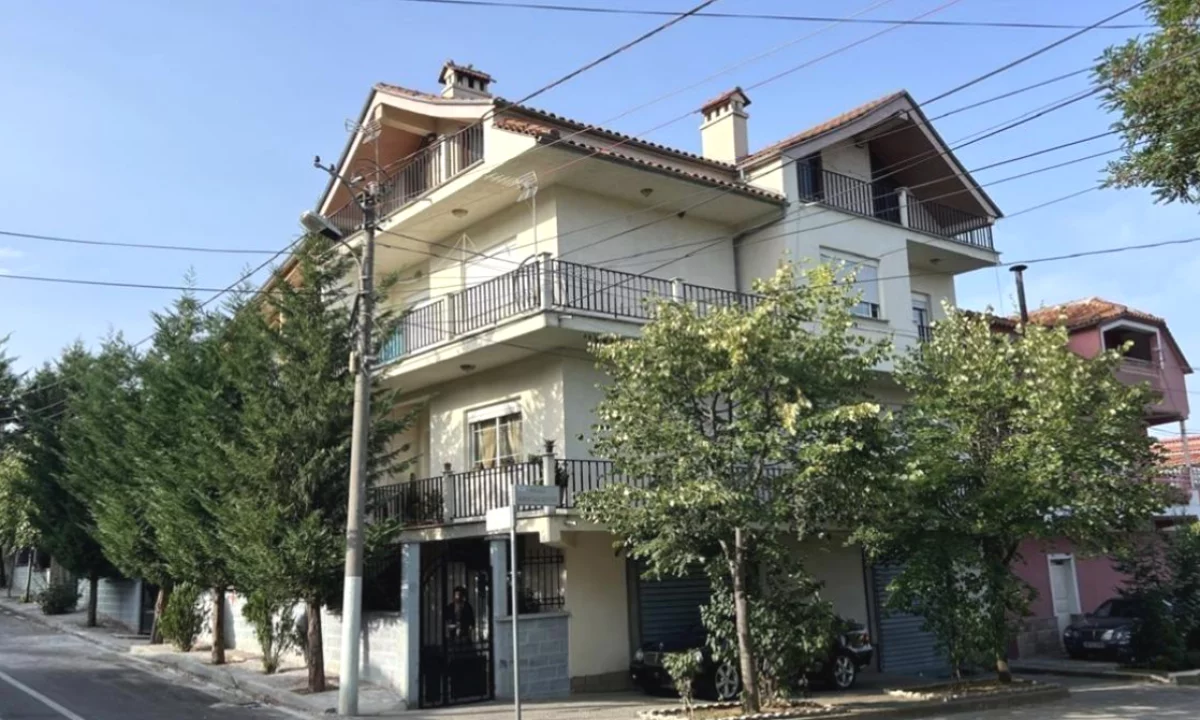 Villa di lusso in vendita a Koriza 5+1, Arredato