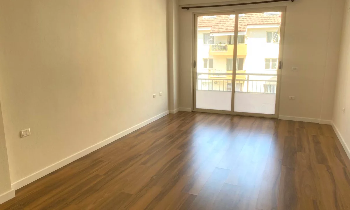 Apartment for sale in Tirana 1+1, Emty