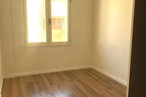 Apartment for sale in Tirana 1+1, Emty