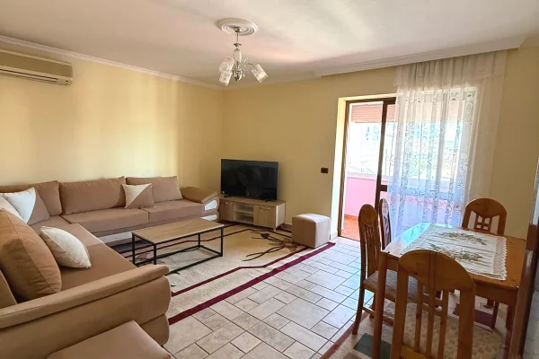 Shtepi me qera 2+1 ne Tirane - 550 Euro