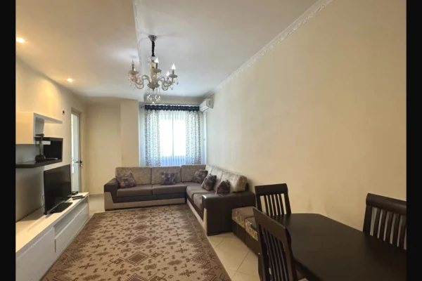 Shtepi me qera 1+1 ne Tirane - 420 Euro
