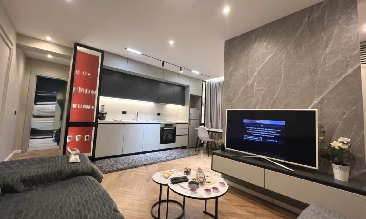 Shtepi me qera Apartament ne Tirane, 1+1, Mobilimi E mobiluar, Pagesa 650  Euro.